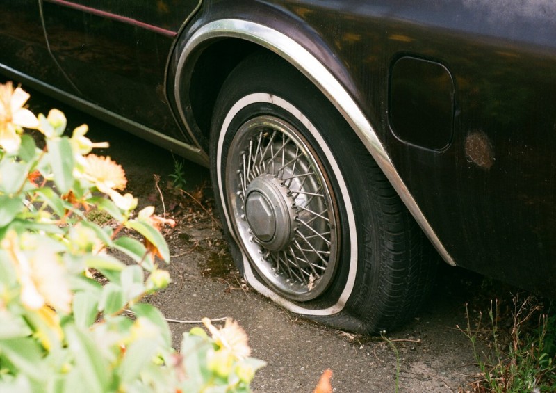 Car with flat tyre