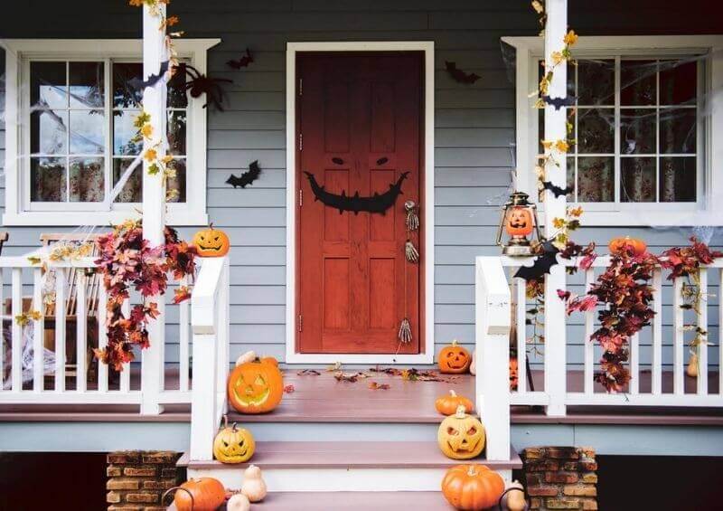 Halloween decorations outside home